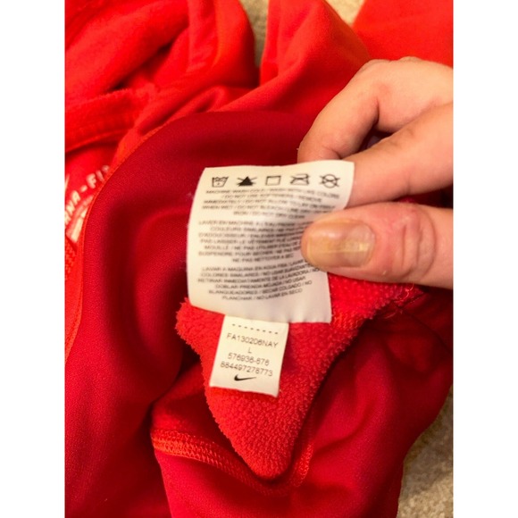 Nike Therma Fit Womens Hoodie Sweatshirt Red Maroon Pullover Long Sleeve L - Picture 6 of 6
